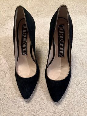Juicy Couture Black Suede Pointed-Toe Pumps